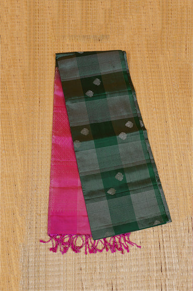 Dark Green Borderless Pure Soft Silk Saree with Rani Pink Pallu