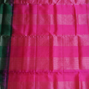 Dark Green Borderless Pure Soft Silk Saree with Rani Pink Pallu