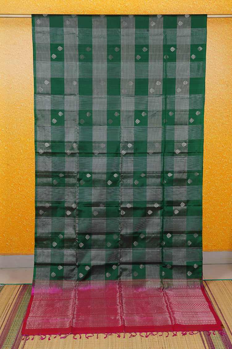 Dark Green Borderless Pure Soft Silk Saree with Rani Pink Pallu