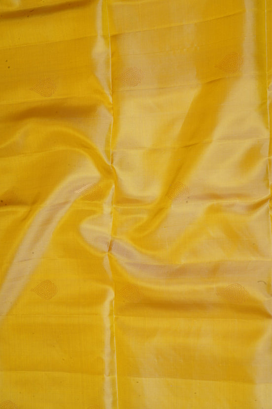 Pastel Yellow Monotone Lightweight Kanchipuram Silk Saree